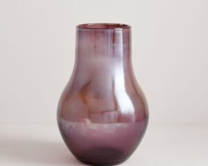 pink-pearlescent-vase