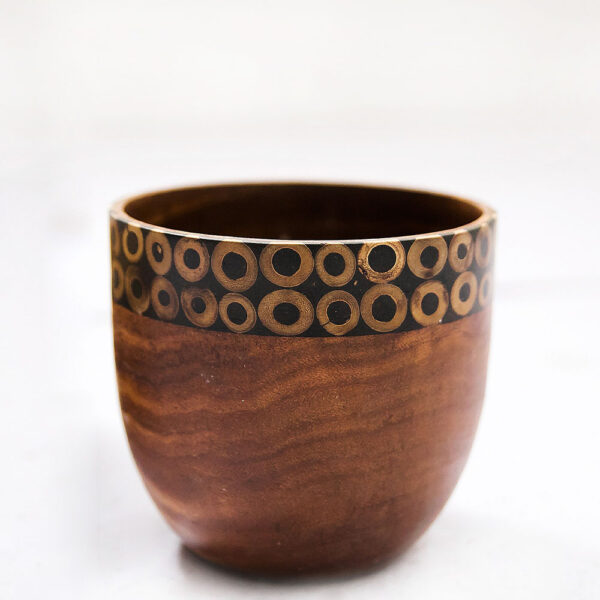 chanelle–coconut–wood–serving–bowl