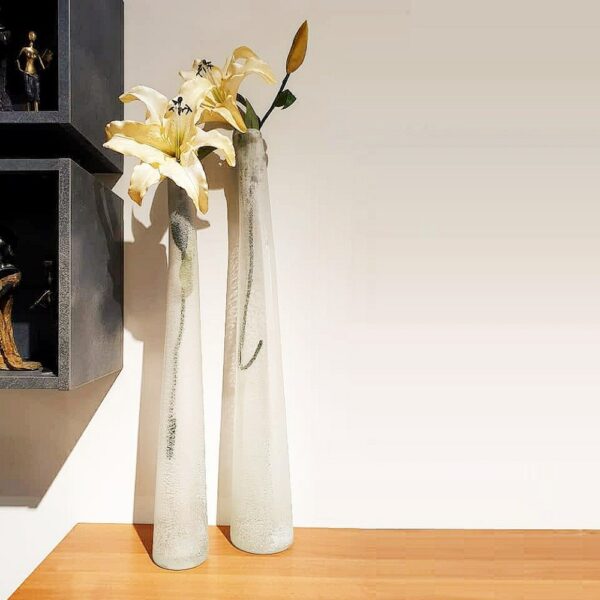 neck-frosty-white-vase