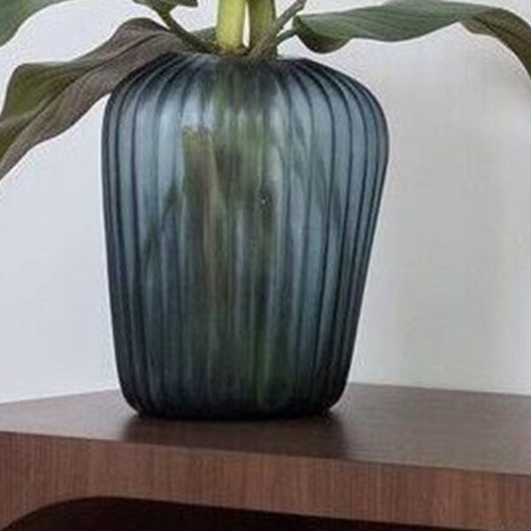 manakara-tall-glass-vase